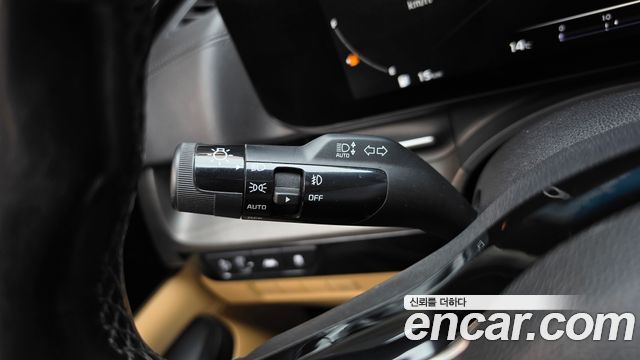 Kia Canival 2022 — photo 31