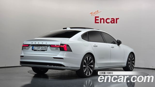 Volvo S90 2026 — photo 2