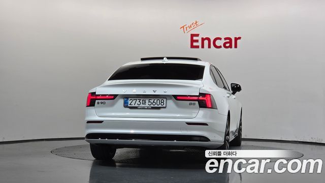 Volvo S90 2026 — photo 4