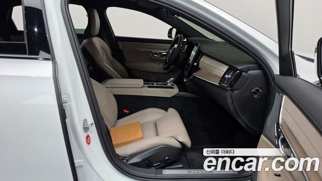 Volvo S90 2026 — photo 16