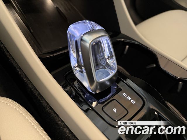 Volvo XC40 2026 — photo 9