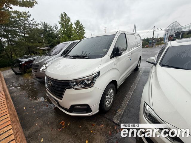 Hyundai Starex 2020 — photo 1