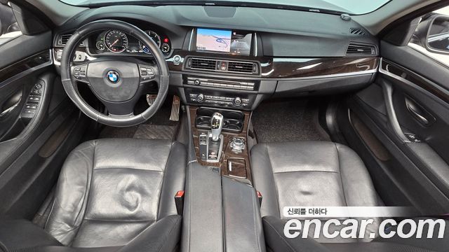 BMW 5-Series 2013 — photo 10