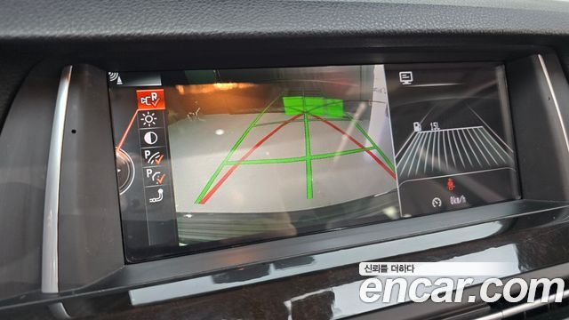 BMW 5-Series 2013 — photo 21