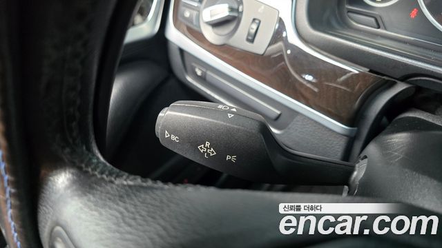 BMW 5-Series 2013 — photo 29