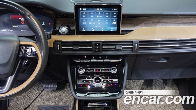 Lincoln Corsair 2021 — photo 20