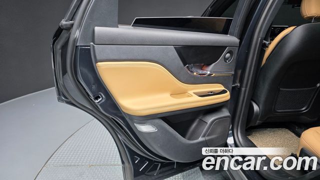 Lincoln Corsair 2021 — photo 15