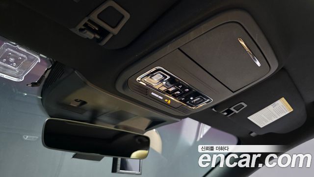 Lincoln Corsair 2021 — photo 28
