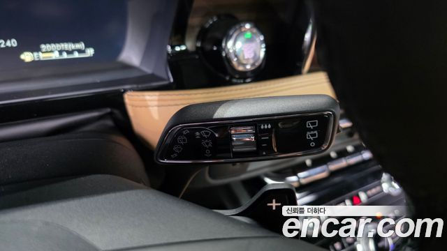 Lincoln Corsair 2021 — photo 32
