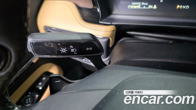 Lincoln Corsair 2021 — photo 36