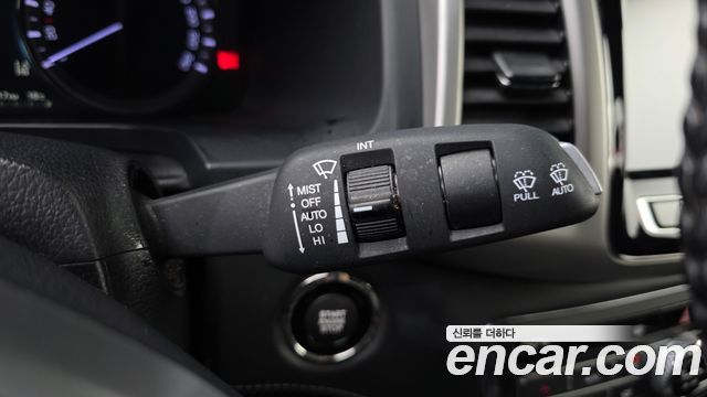 KG Mobility Rexton 2019 — photo 25