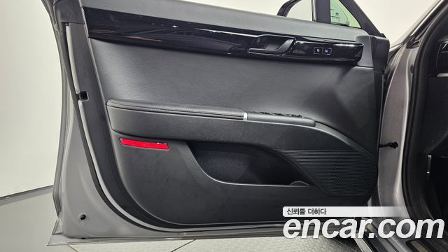 Hyundai Grandeur 2023 — photo 14
