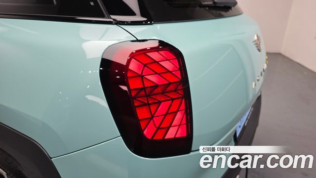 Mini Aceman 2026 — photo 9