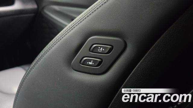 Hyundai Santafe 2021 — photo 30