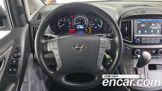 Hyundai Starex 2020 — photo 19