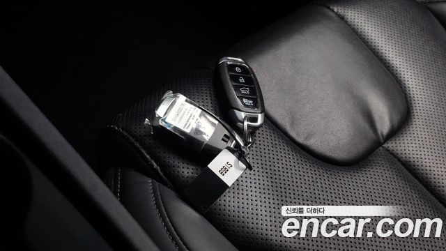 Hyundai Santafe 2019 — photo 16