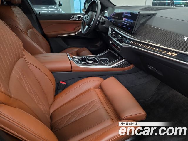 BMW X7 2025 — photo 12