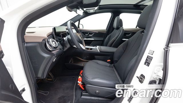 Mercedes-Benz EQE 2026 — photo 10