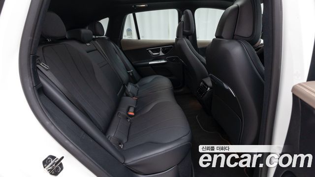 Mercedes-Benz EQE 2026 — photo 11