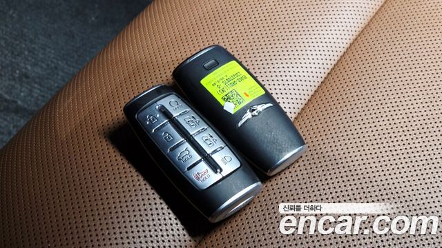 Genesis GV70 2023 — photo 23