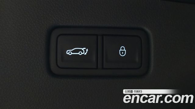 Genesis GV70 2023 — photo 24