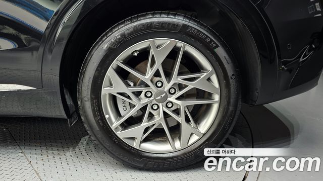 Genesis GV70 2023 — photo 7