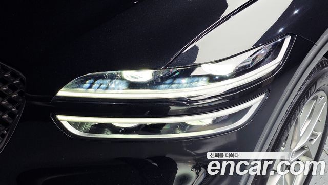 Genesis GV70 2023 — photo 8