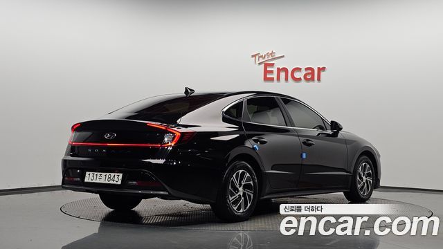 Hyundai Sonata 2022 — photo 2