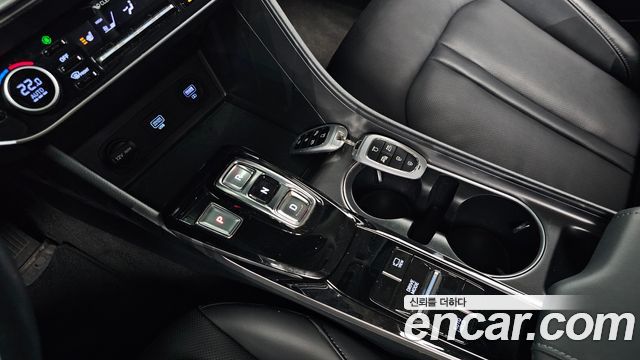 Hyundai Sonata 2022 — photo 12