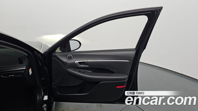 Hyundai Sonata 2022 — photo 14