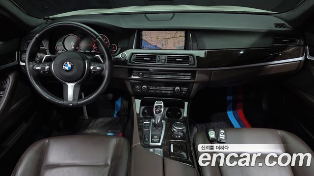 BMW 5-Series 2016 — photo 10