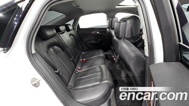 Audi A6 2016 — photo 17