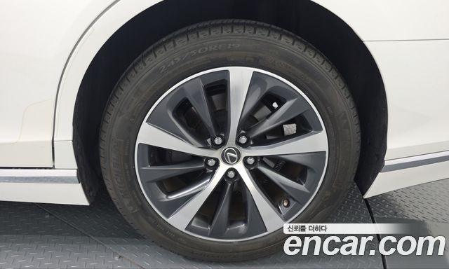 Lexus LS 2022 — photo 7