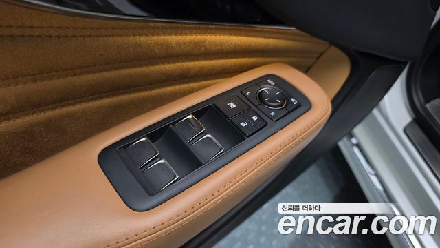Lexus LS 2022 — photo 30