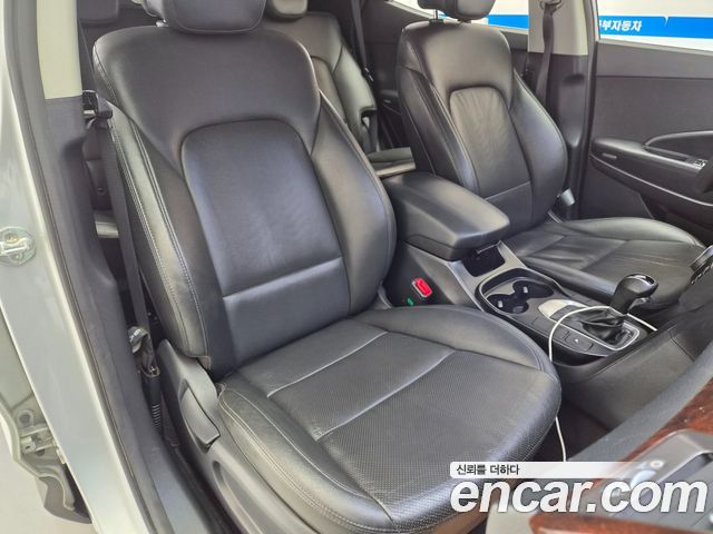 Hyundai Santafe 2017 — photo 15