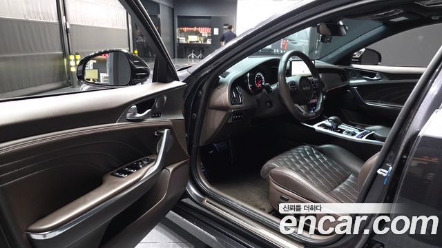 Kia Stinger 2022 — photo 10