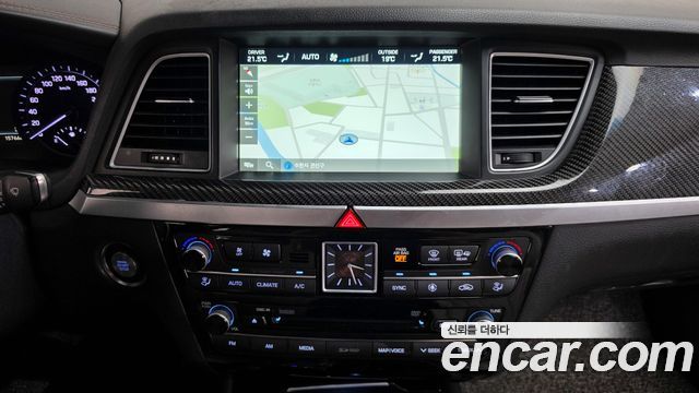 Genesis G80 2018 — photo 18