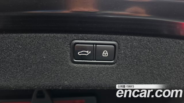 Genesis G80 2018 — photo 22