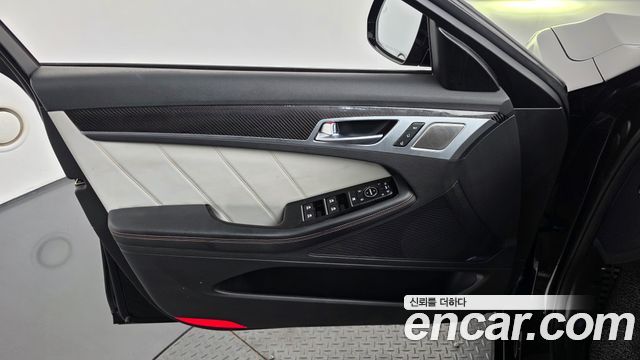 Genesis G80 2018 — photo 14