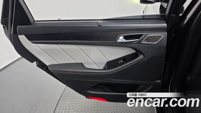 Genesis G80 2018 — photo 15