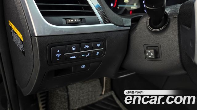 Genesis G80 2018 — photo 29