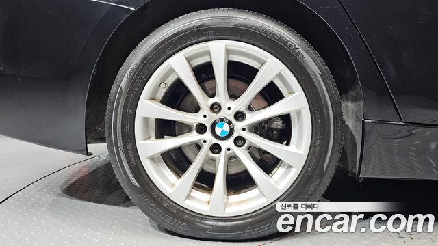 BMW 3-Series 2017 — photo 5