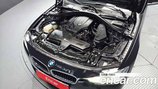 BMW 3-Series 2017 — photo 6