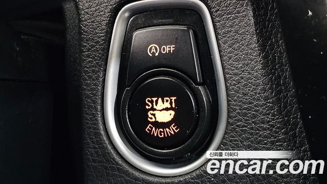 BMW 3-Series 2017 — photo 19