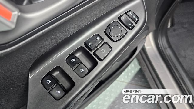 Hyundai Kona 2018 — photo 17
