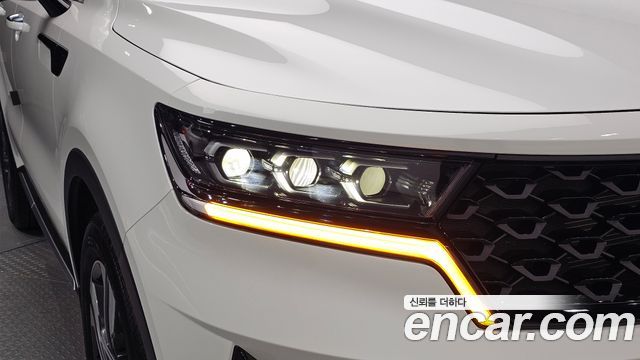 Kia Sorento 2023 — photo 8