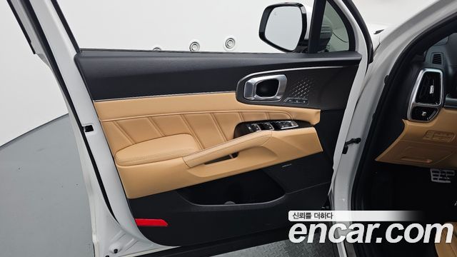 Kia Sorento 2023 — photo 14