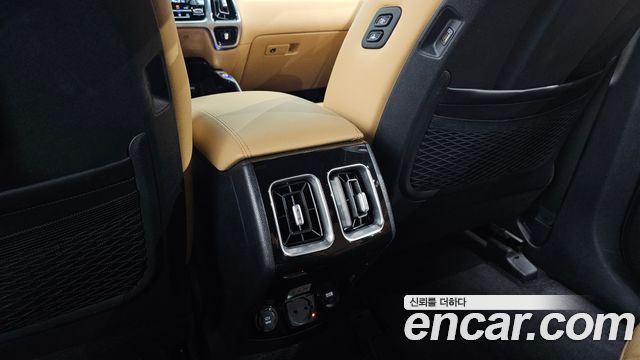 Kia Sorento 2023 — photo 32