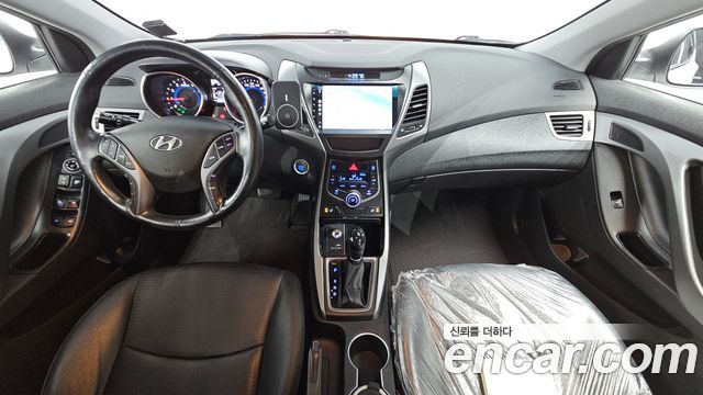 Hyundai AVANTE 2015 — photo 7