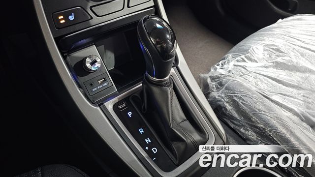 Hyundai AVANTE 2015 — photo 9